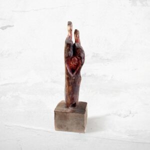 How Can a Heartbound Driftwood Sculpture Transform Small Living Spaces into Romantic Eco-Friendly Retreats?