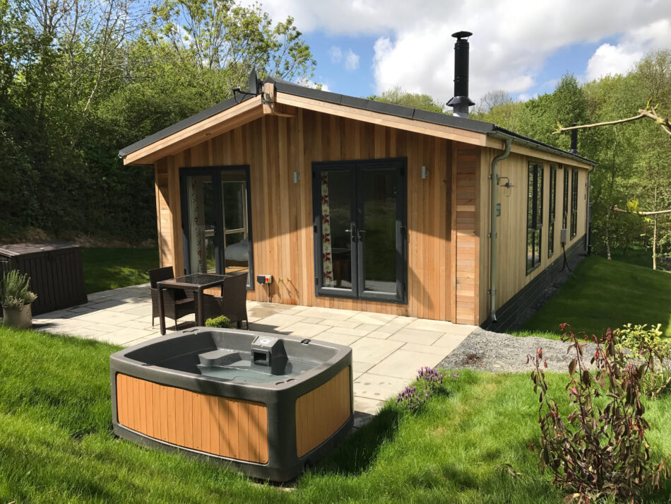 Cottages2Love Offers Insight into UK Stay-cation Trends and Pet-Friendly Escapes
