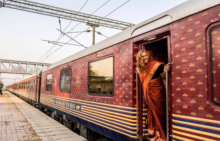 10 Unforgettable Things to Do Aboard the Maharajas’ Express