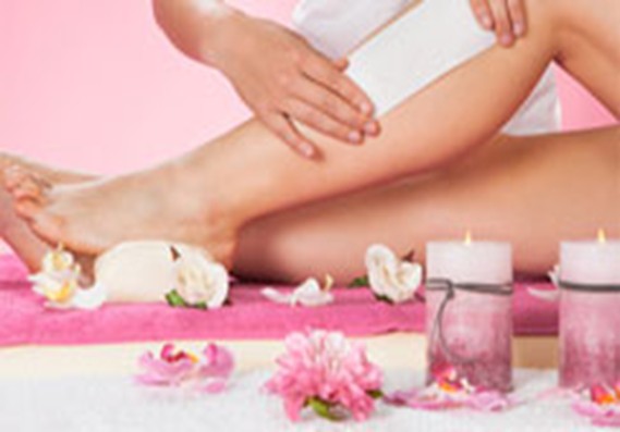 Glow Like a Star: How Full Face Waxing Elevates Your Look