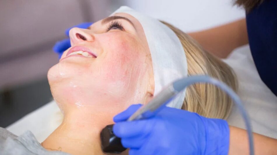 Why Non Surgical Fat Reduction Is Growing Fast in Lawrenceville