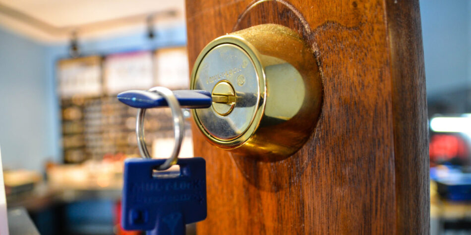 to Choose the Best Locksmith in Dubai for Home & Car Security