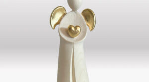 Warum sind Engel aus Holz ein bedeutungsvolles Neujahrssymbol?