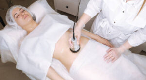 Differences Between CoolSculpting and Liposuction