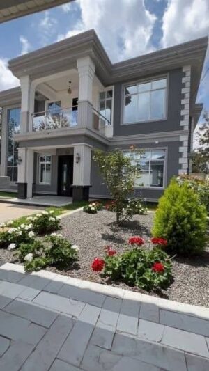 Benefits of Renting Ready to Move Office Space in Agra for Growing Businesses